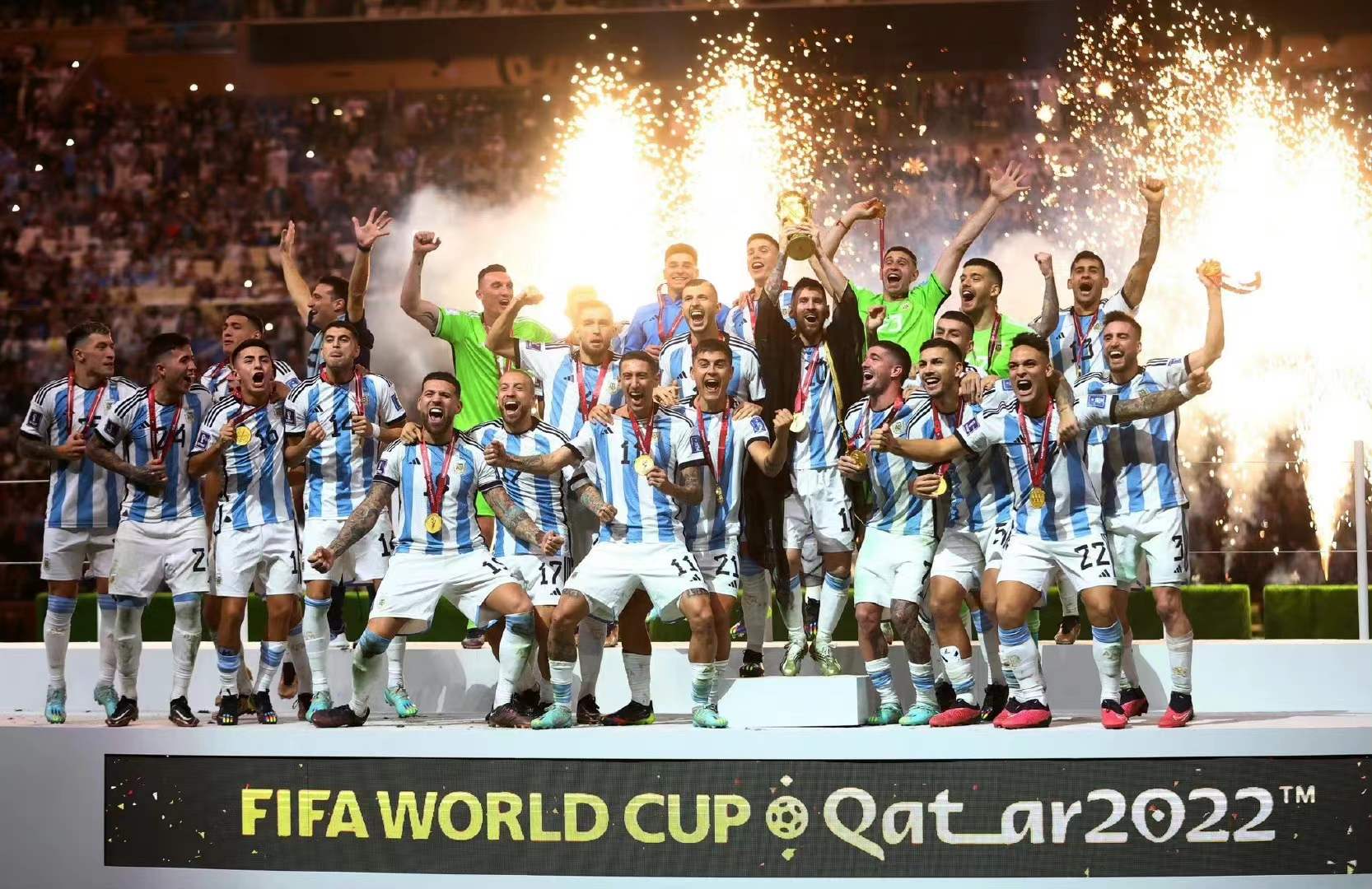 阿根廷夺冠梅西圆梦光的方向,梅西夺冠阿根廷之路