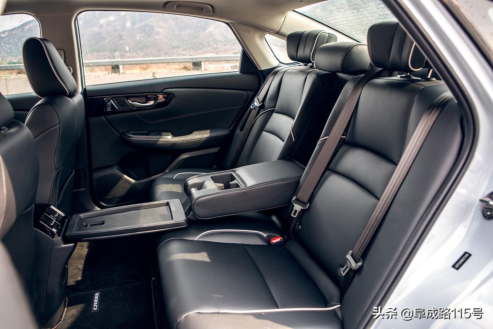 百公里3.4L车机更智能优惠1.5万的凌派锐·混动值不值得买