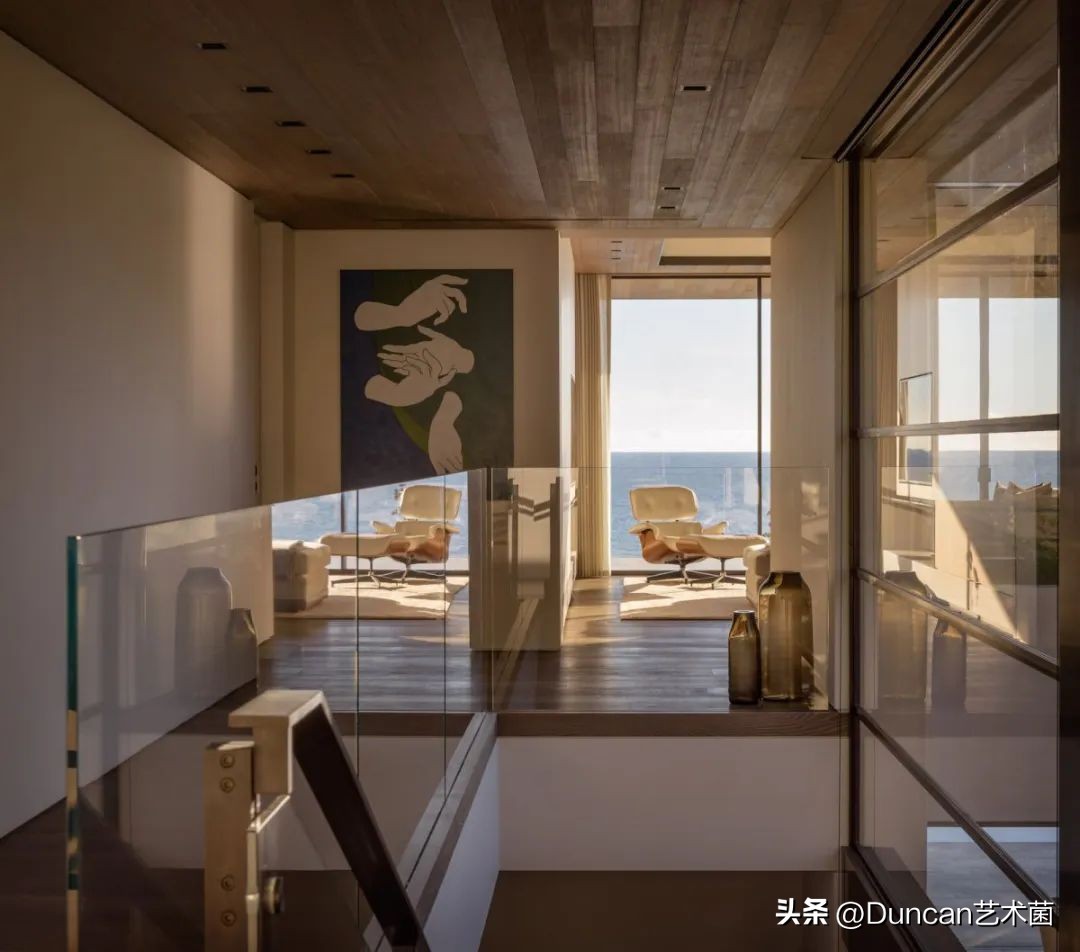 西雅图LucasInterior古朴隐逸的度假住宅