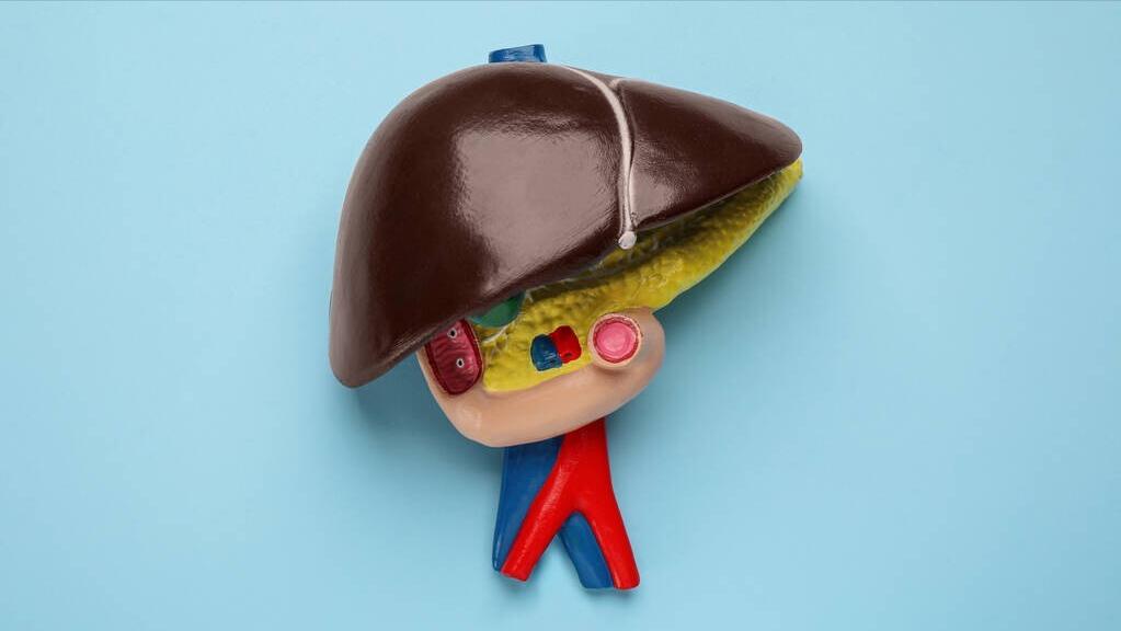 风油精对男性的用法,男性在肚脐上滴风油精有什么作用