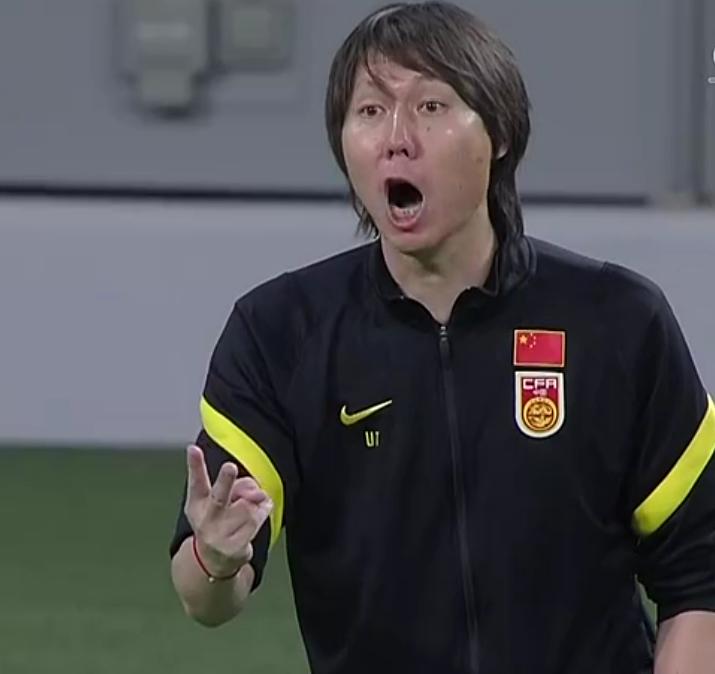 中方足球运动员打架火爆集锦,李铁冲突