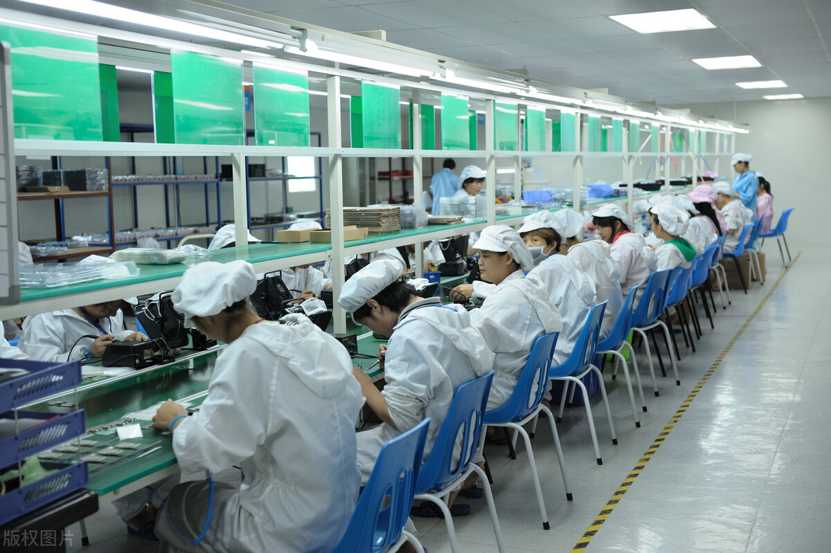 男人有钱是享有优先择偶权的,男人可以不要婚姻但是不能没有钱