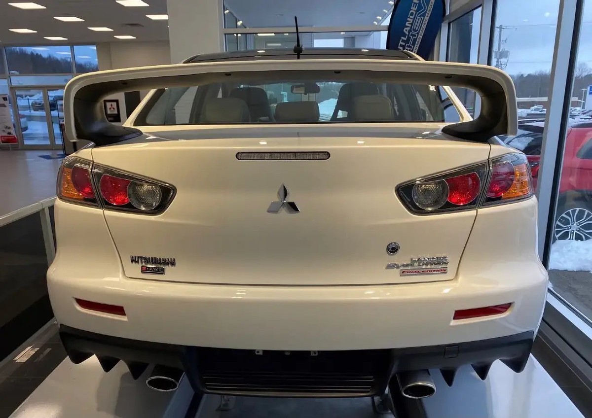 只有中国人买车才看保值率？这辆二手三菱让老外为之疯狂