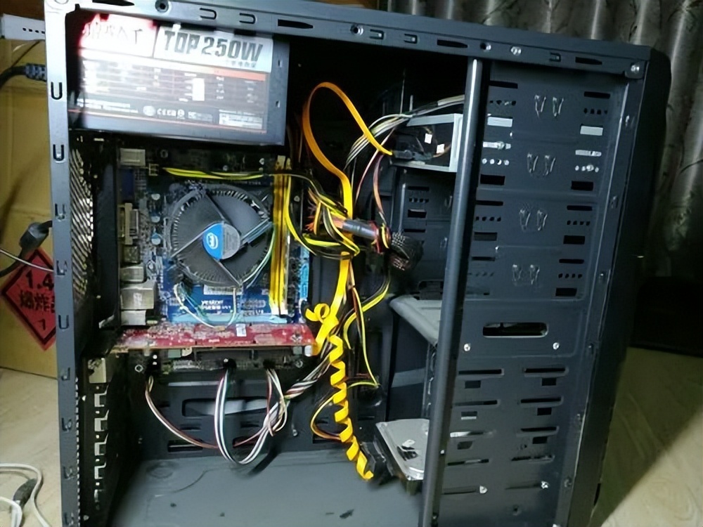 电脑开机主机红灯闪烁显示器不亮,戴尔电脑开机键红灯闪烁不开机