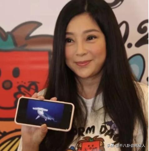 特别漂亮却不火的女明星,长得不漂亮但是很有演技的女明星