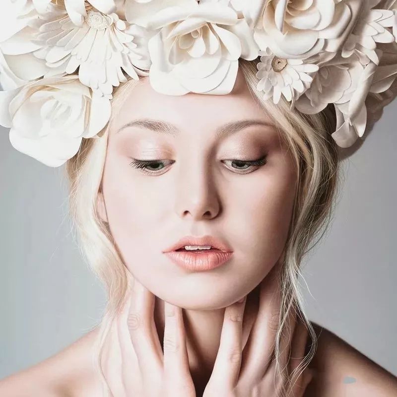 美女画家挑战冷军，画少女人体，放大10倍看细节让网友不淡定