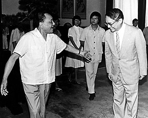 1997年，*小平邓**逝世，夫人卓琳致信*党**中央：*小平邓**交代了5个后事