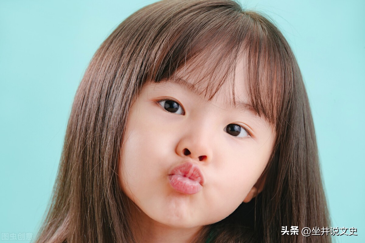 俗语男怕水蛇腰女怕小噘嘴,男怕水蛇腰女怕小撅嘴顺口溜