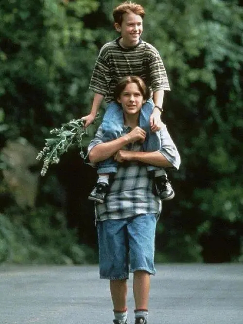 鳄鱼波鞋走天涯完整版在哪可以看,鳄鱼波鞋走天涯影片整体拍摄风格