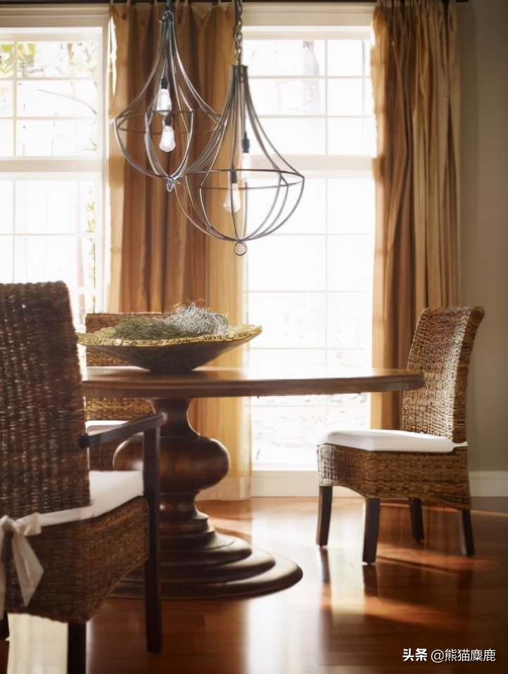 餐桌和椅子颜色选择,家用餐桌转盘怎么选择