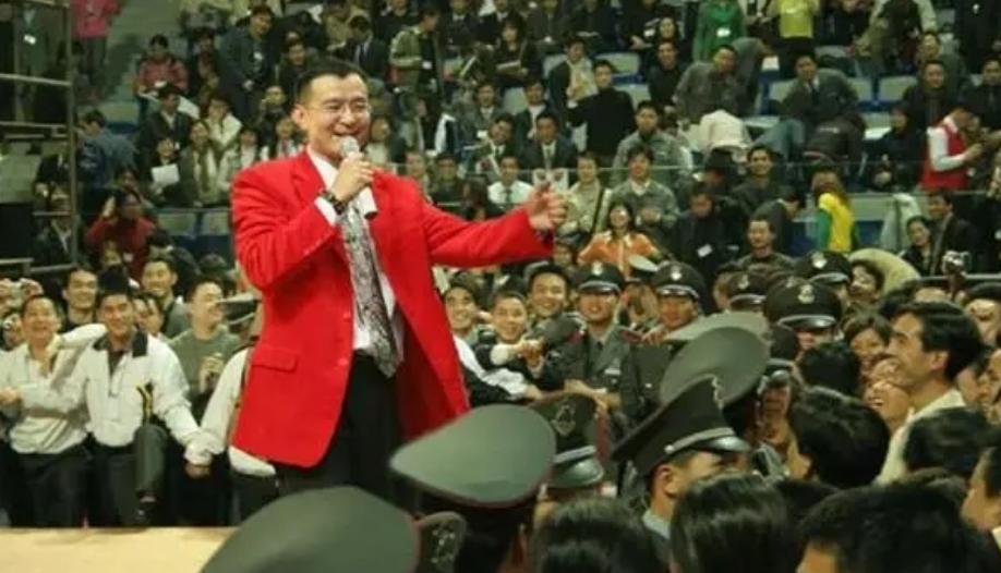 陈安之月入百万,108万元拜师陈安之成为其终极弟子