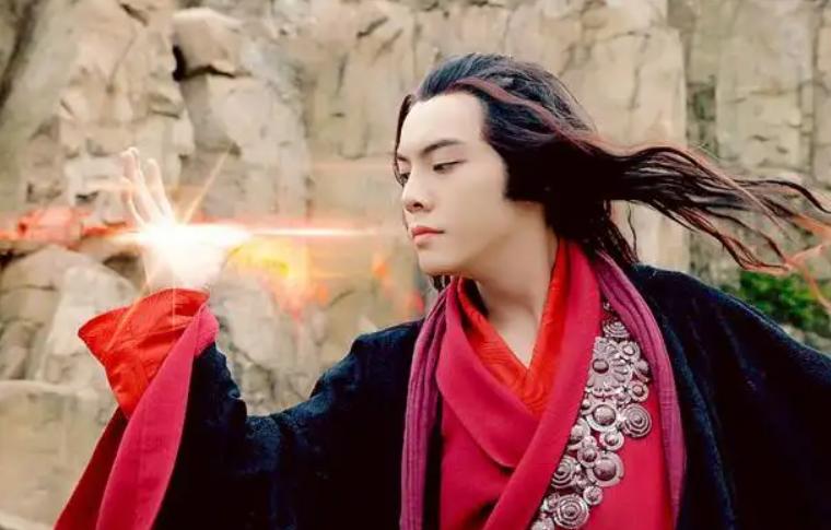 林平之为什么恨令狐冲入骨,令狐冲为什么不恨林平之