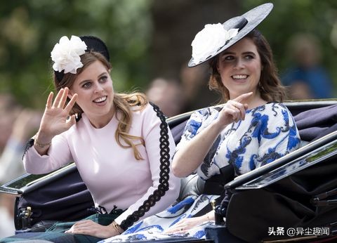 皇室蓝英国皇室衣服,英国王室穿什么颜色好看