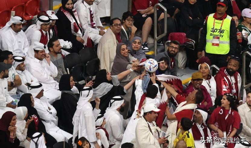 世界杯爆冷球迷反应,世界杯主场第一场输球