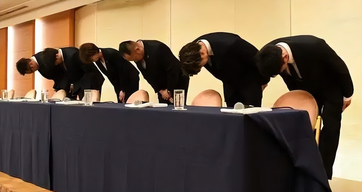 小日子演戏,小日子演戏诠释什么