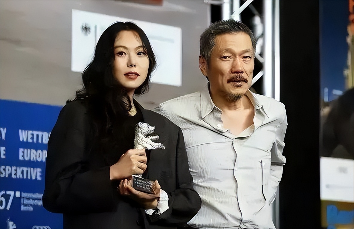 她是所有韩国男人的女神，却甘愿当小三嫁57岁导演，败尽多年名声