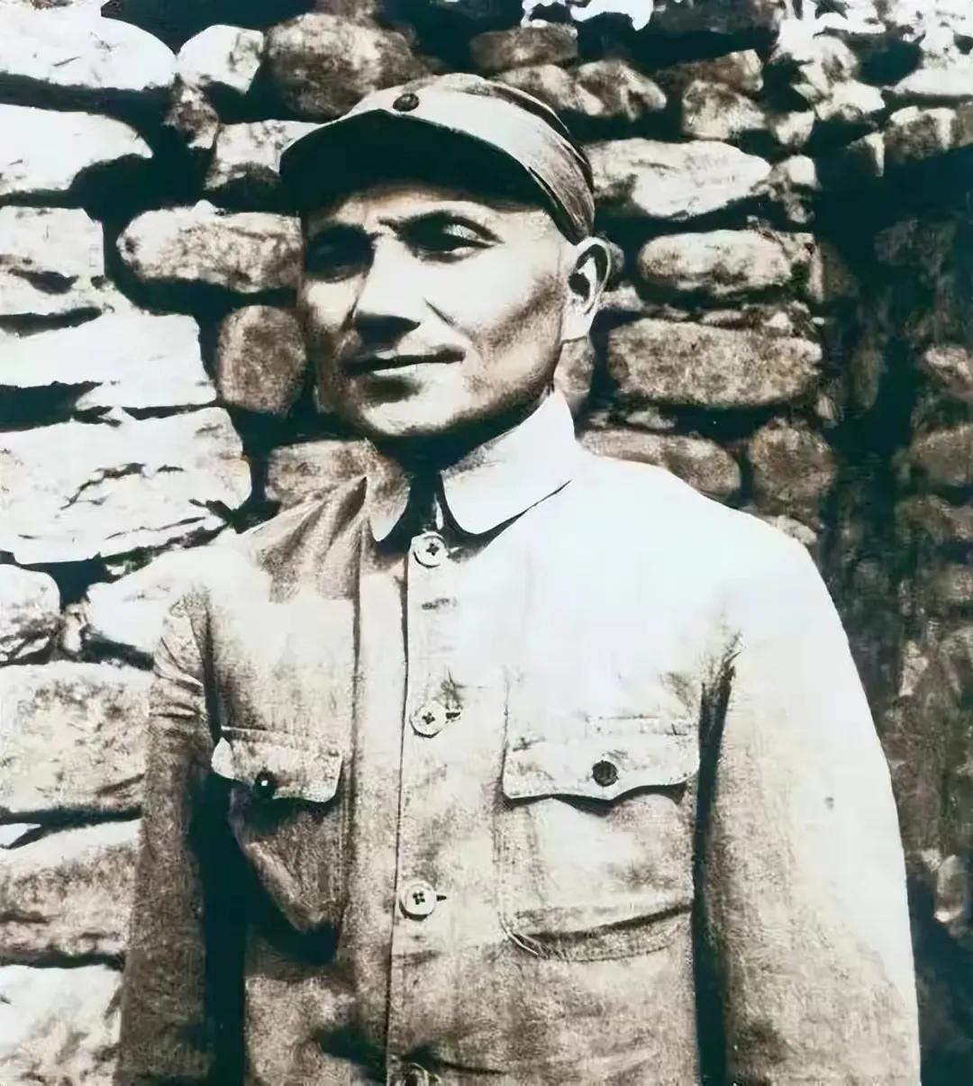 1952年，一女子找*小平邓**喊冤，邓公听后大怒，严惩当代“陈世美”