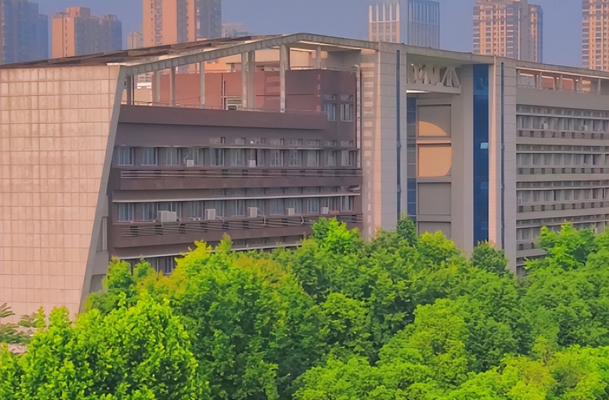 硬核实力！南华大学不惧一流，更是一流！