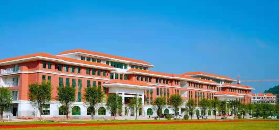 大学宿舍是四人间的宿舍有哪些,哪个大学宿舍四人间最好