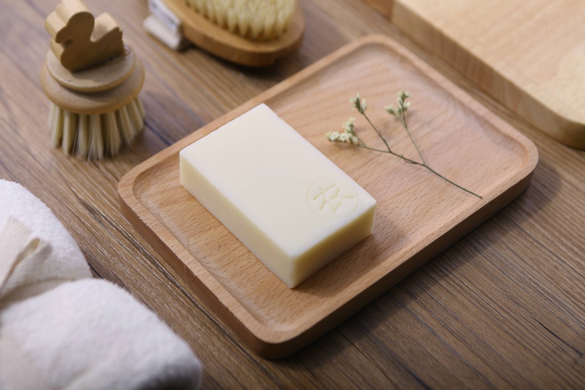 外阴老是干是怎么回事,阴道每天都有什么症状