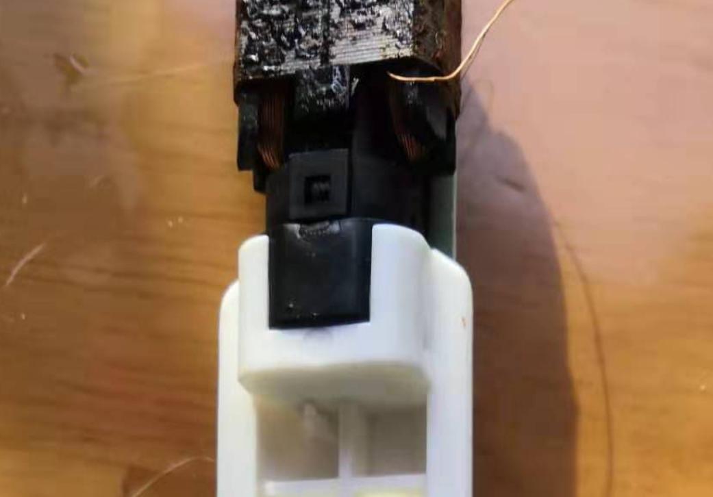 电动牙刷牙酸是怎么回事,用电动牙刷牙齿酸怎么回事