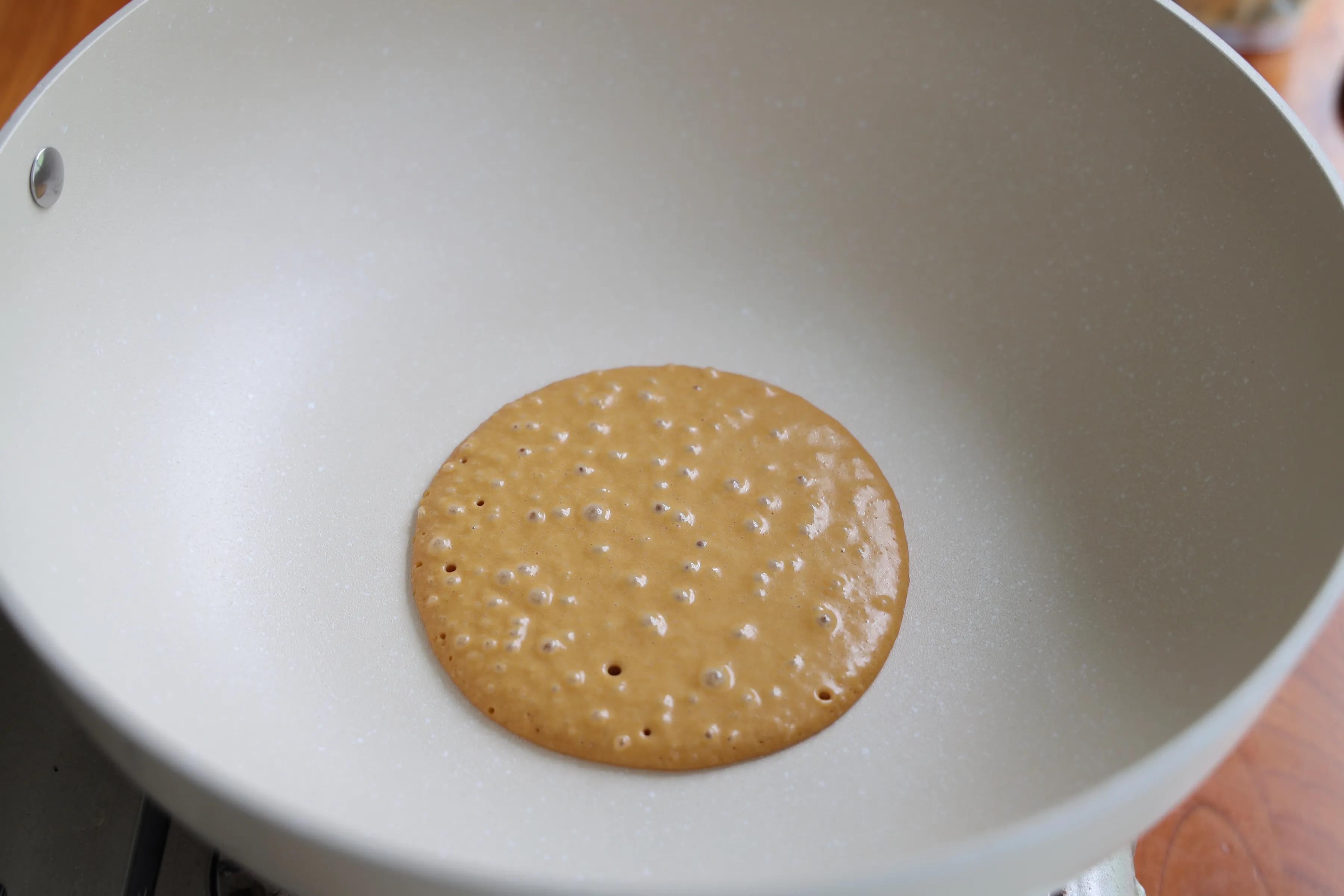 家庭版蛋烘糕做法不用平底锅,蛋烘糕的做法教程不用蛋烘糕锅