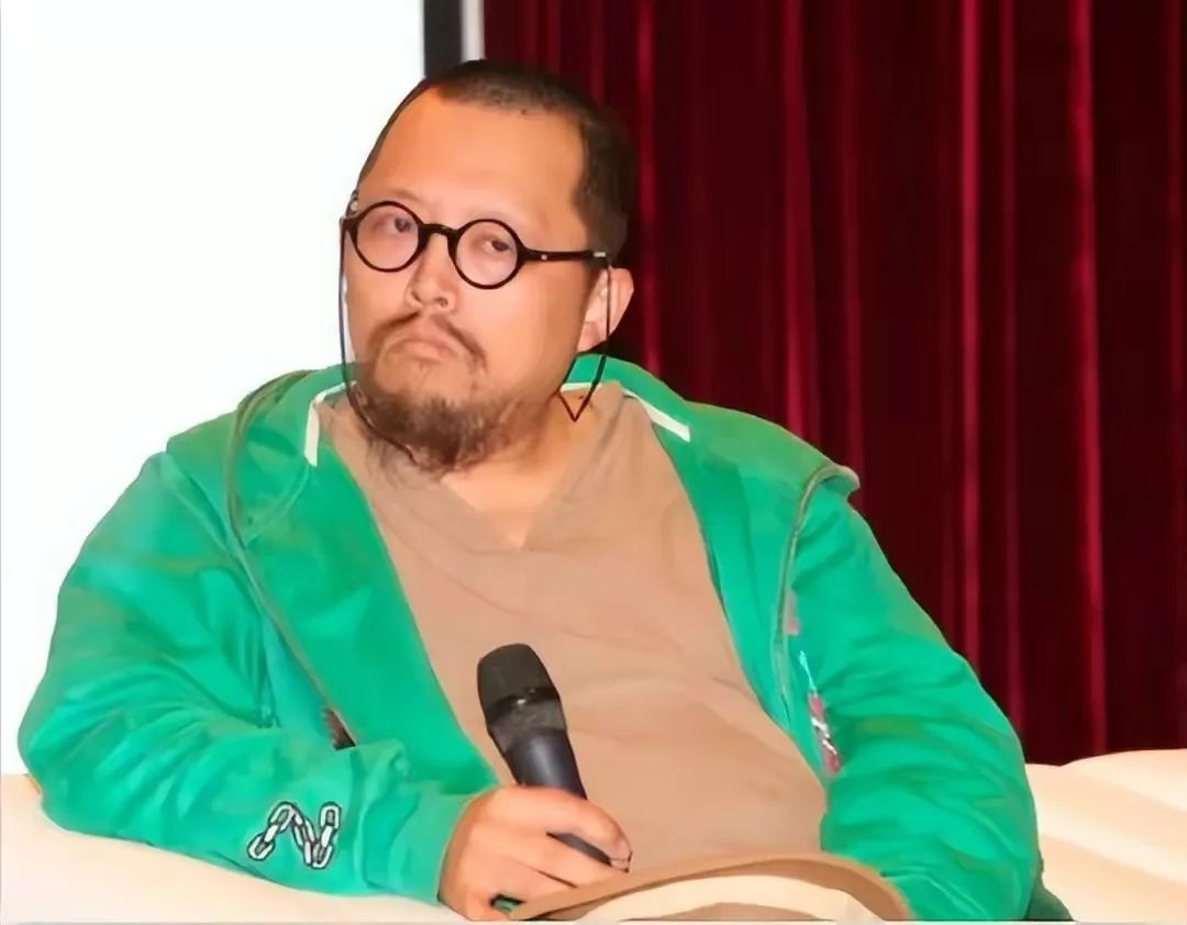 史航再回应不存在性骚扰,史航回应遭指控性骚扰女主