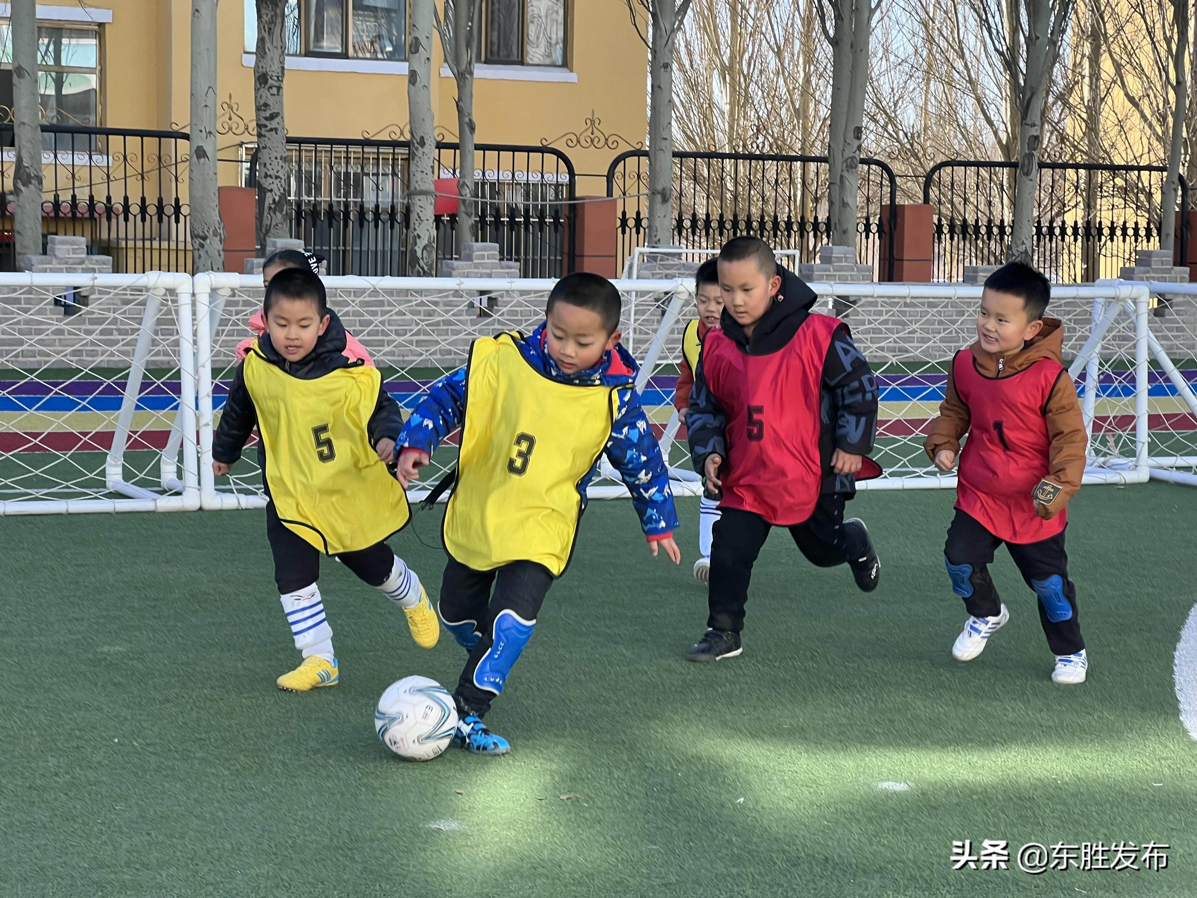 上万人参与！在东胜这项运动火了