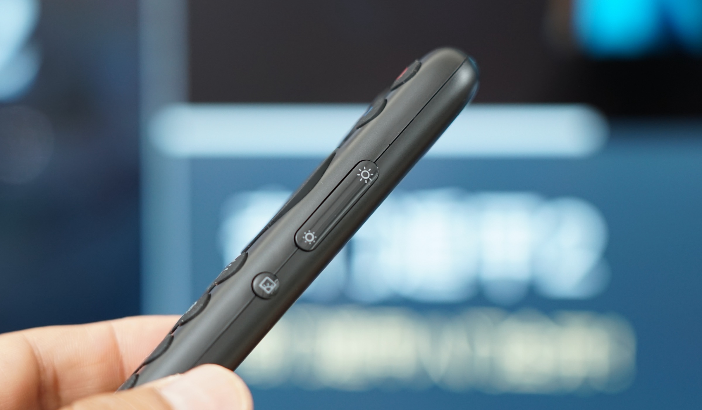 tclq10gprominiled电视4k效果,tclq10h电视多少寸画质最好