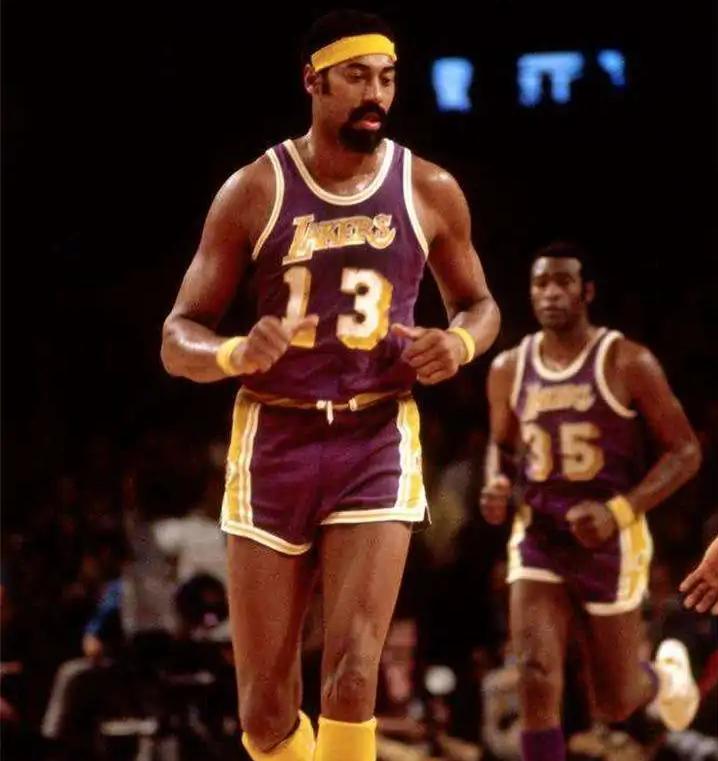 nba总决赛传奇奥拉朱旺,nba球星奥拉朱旺拿过总冠军吗