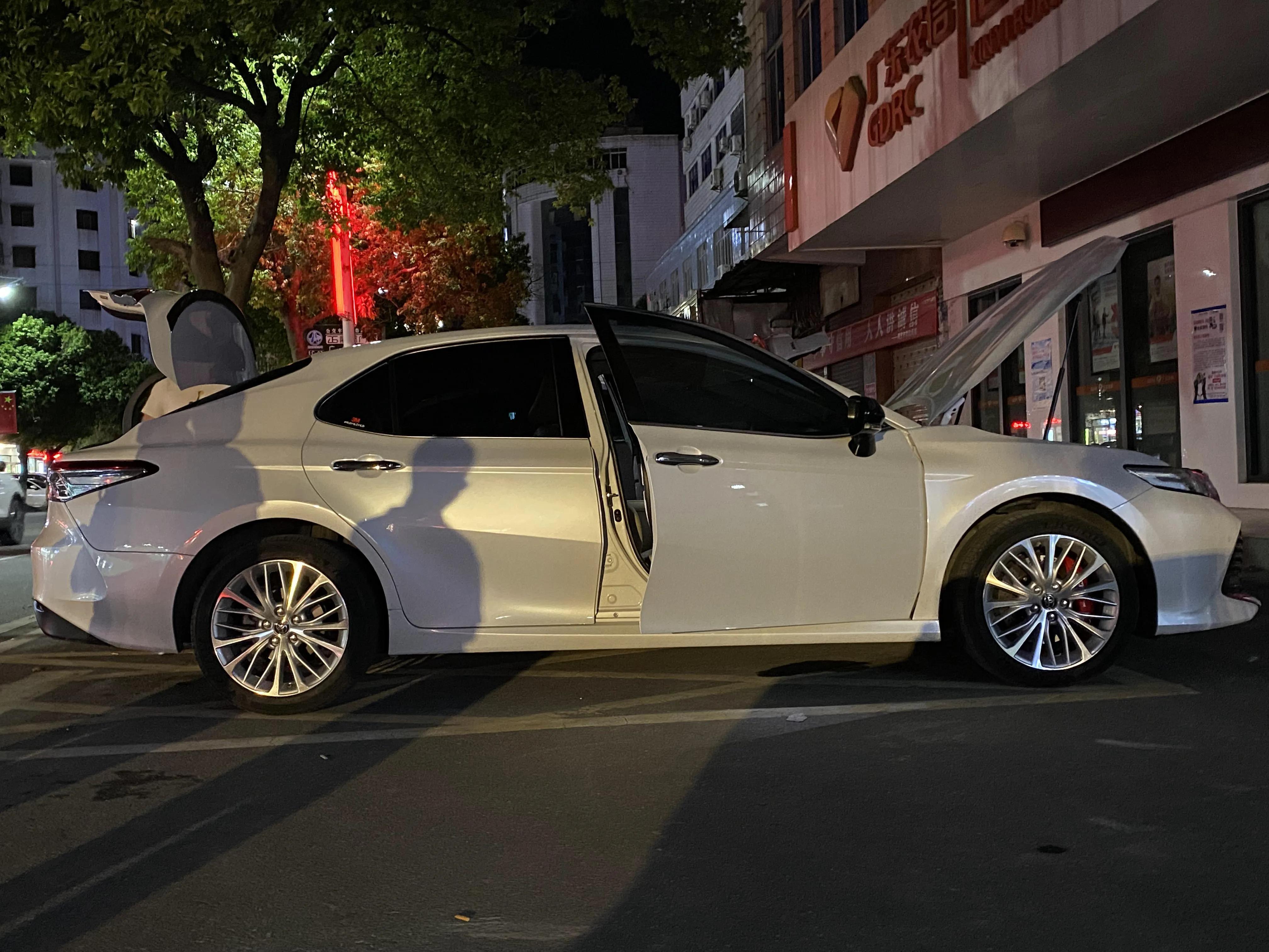 丰田凯美瑞2.5加8at动力怎么样,丰田凯美瑞2.5旗舰版所有配置介绍