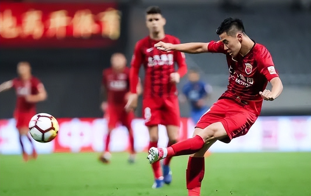 前国字号球队队长下赛季确定驰援上港,曾是郝伟爱将,入选过国足