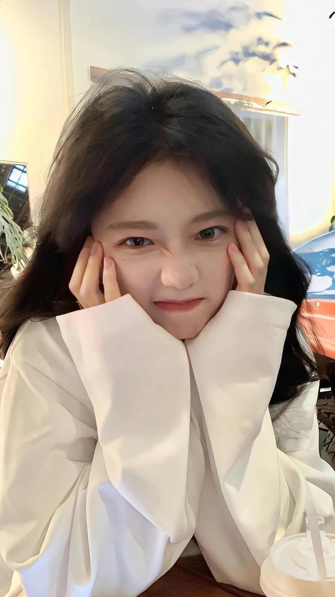 ios缇庡コ澹佺焊瓒呮竻澶村儚,濂界湅鐨勫コ鐢熷绾竔os