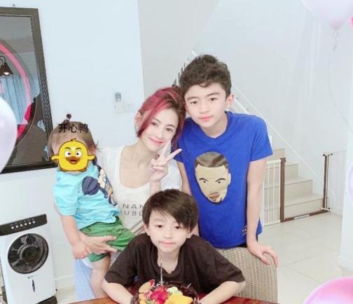 张柏芝被狗咬伤痛苦尖叫,张柏芝被狗咬伤事件