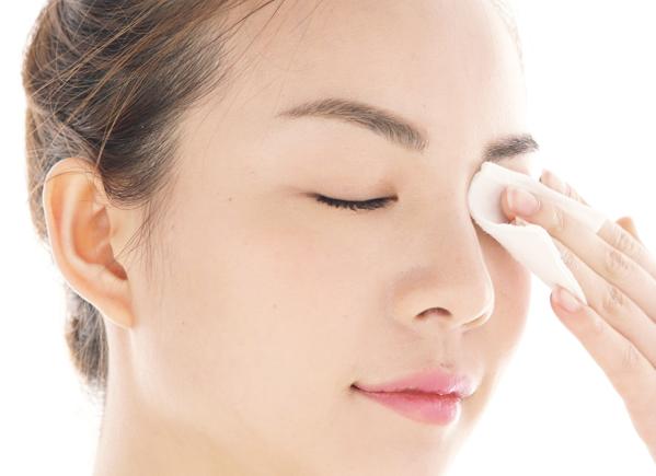 眼妆卸不净的小妙招,眼妆怎么卸都卸不干净