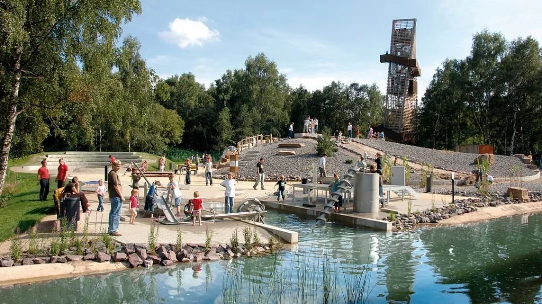 绔ヨ瘽閲岀殑绉戝,绔ヨ瘽閲岀殑瀹囧畽