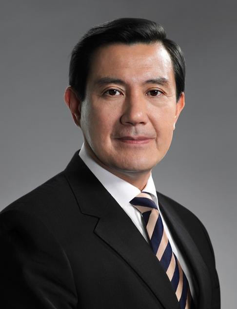 2012年韩寒前往台湾，马英九安排会见，与其握手五秒钟：久仰久仰