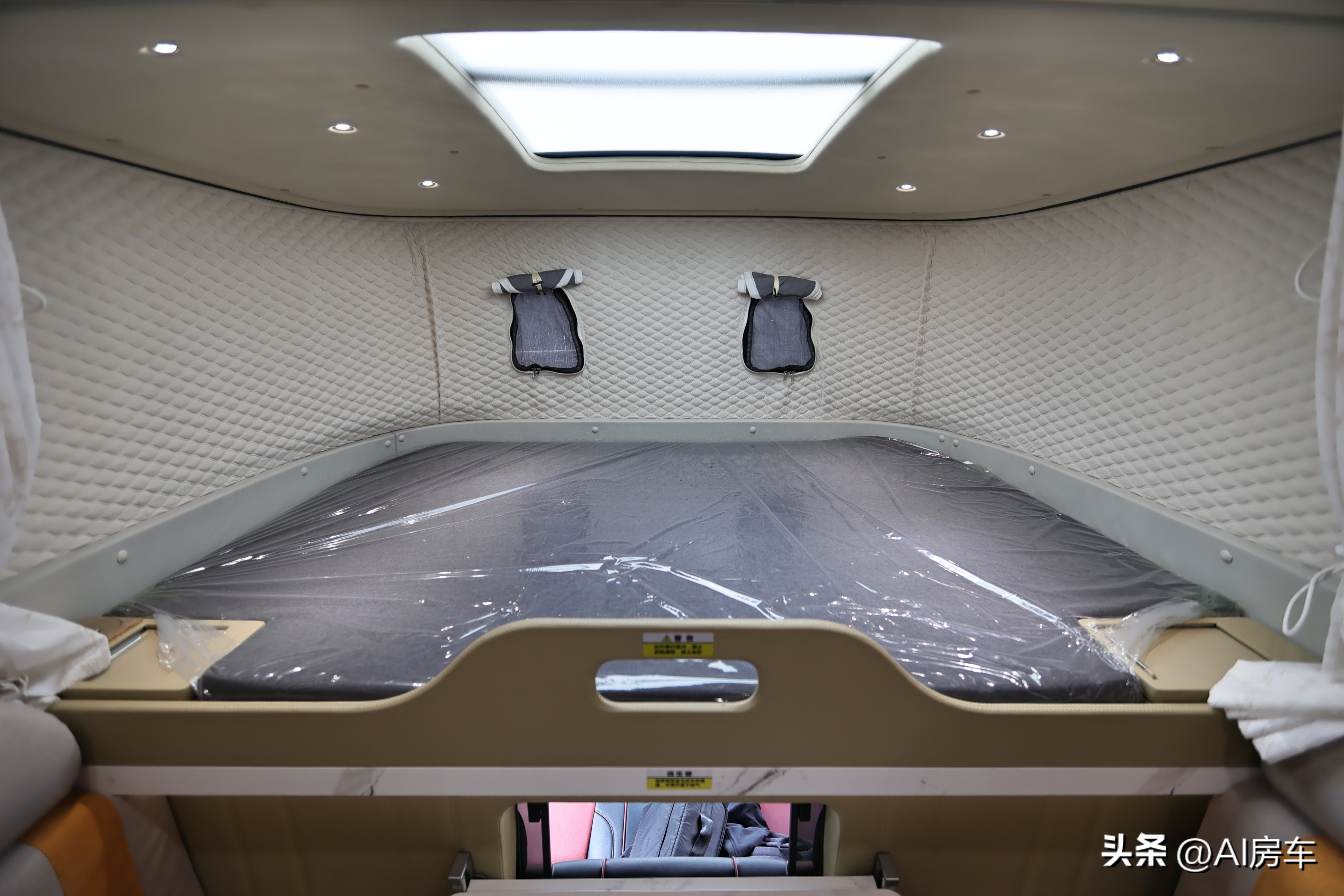 国产10万升顶露营车,最便宜的升顶越野露营车