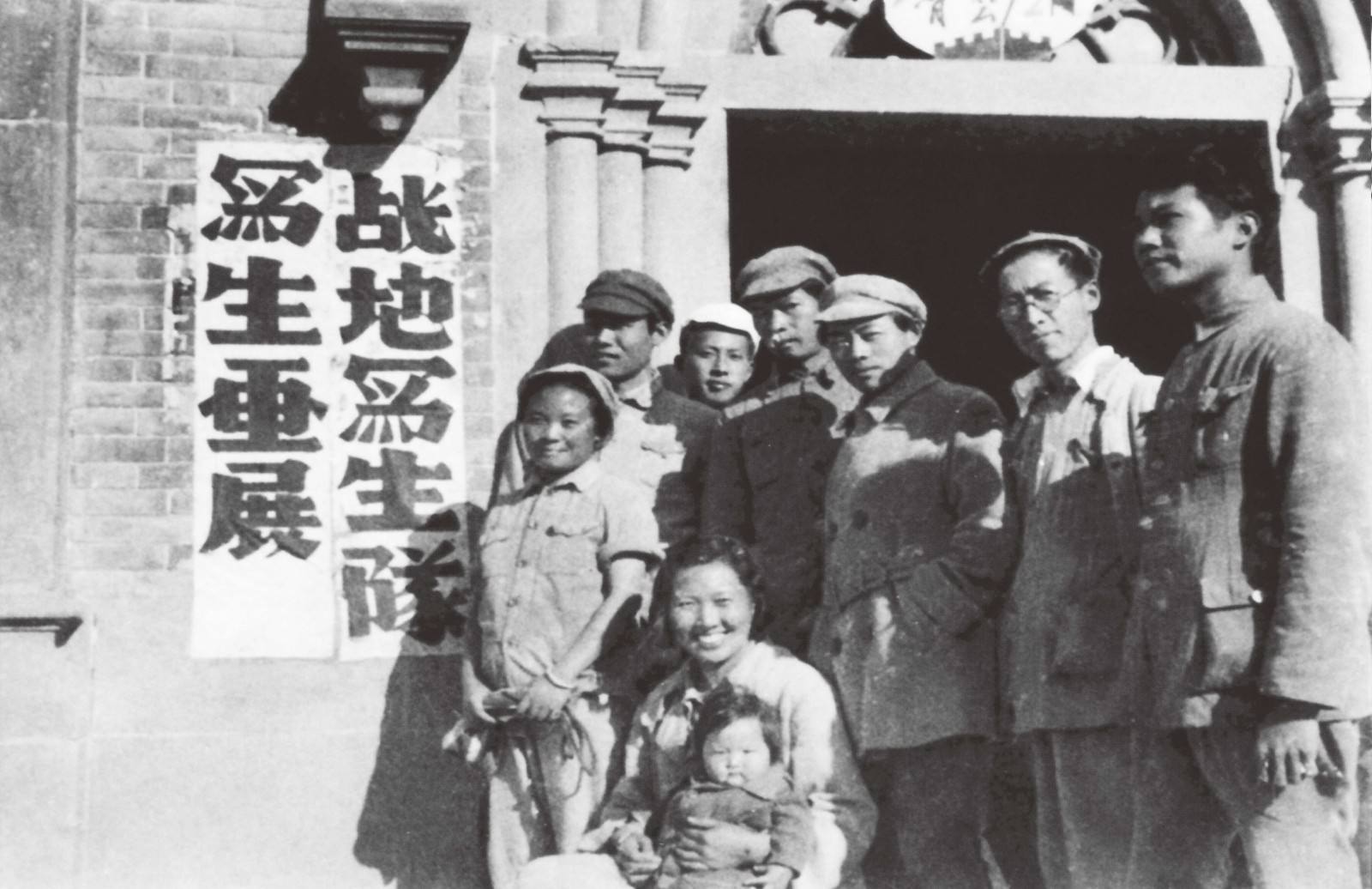 八路军女兵被敌人杀害,中国女兵被日本老兵杀害