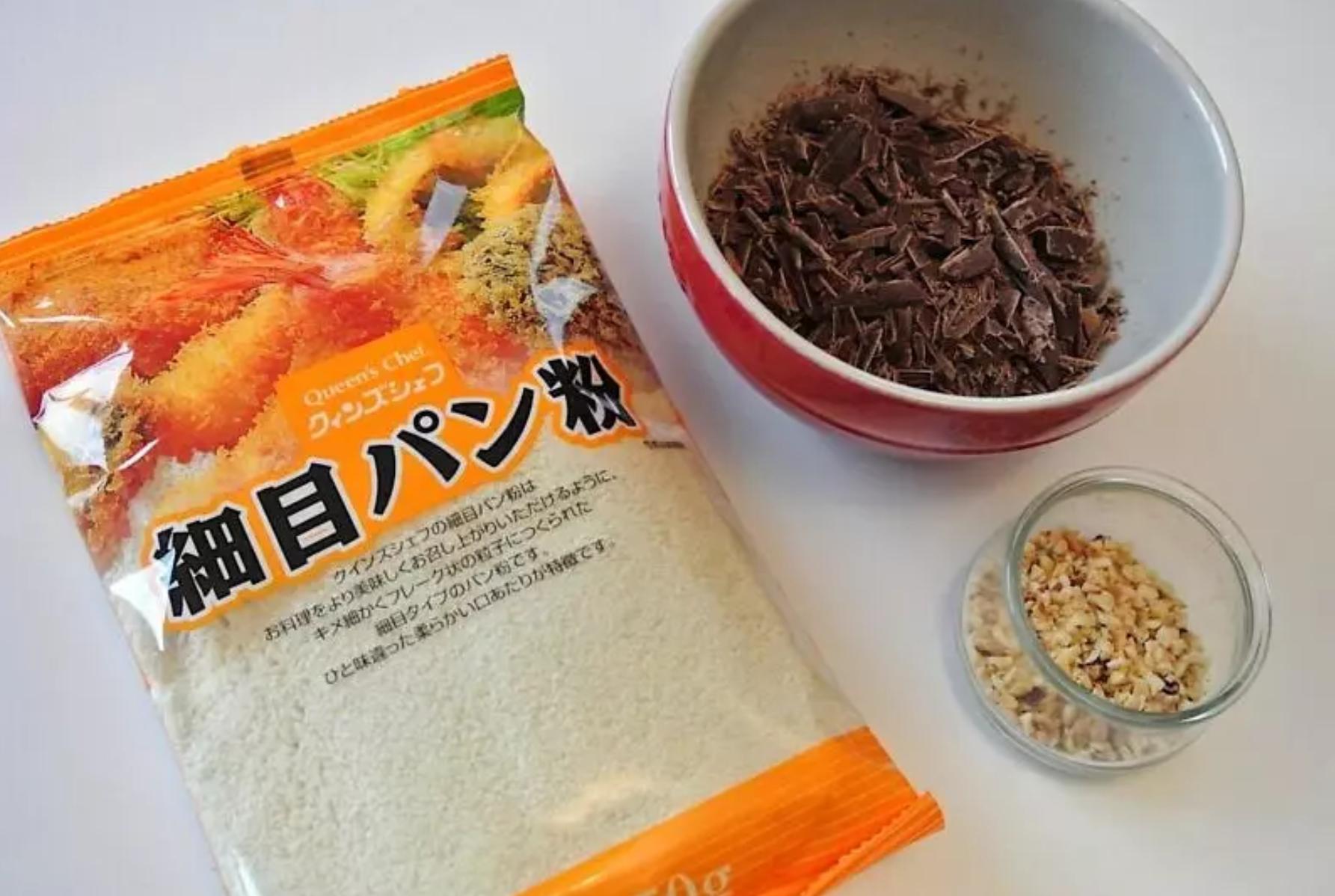 巧克力蛋糕不用烤箱和面粉怎么做,用巧克力做美食不用烤箱和打蛋器