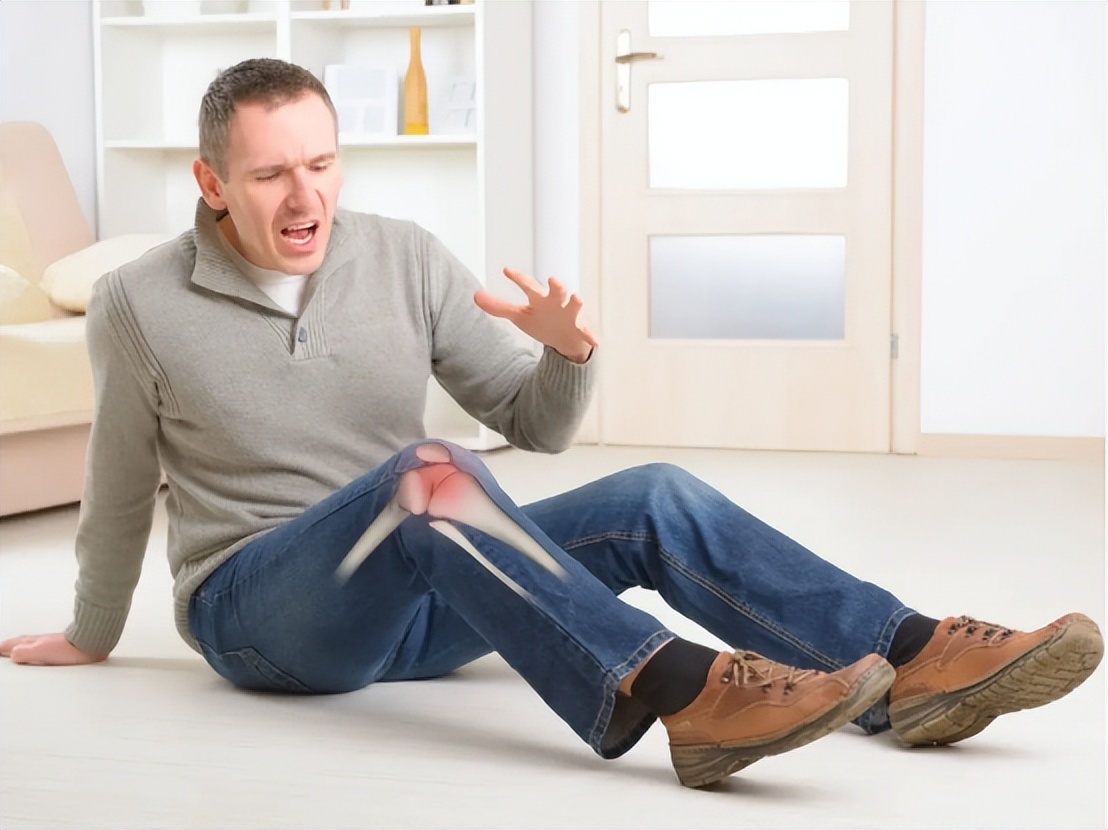 走路膝盖突然软一下吃氨糖行吗,走路时候膝盖突然软一下什么原因