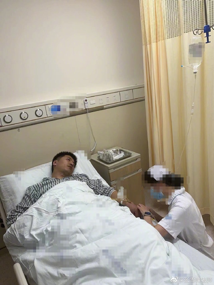 张雪峰自曝因劳累过度被强制住院,张雪峰学医康复