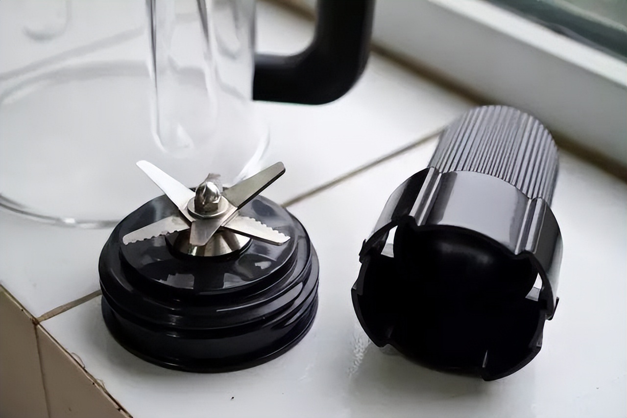 300块钱买的破壁机,有必要买几千块钱的破壁机吗