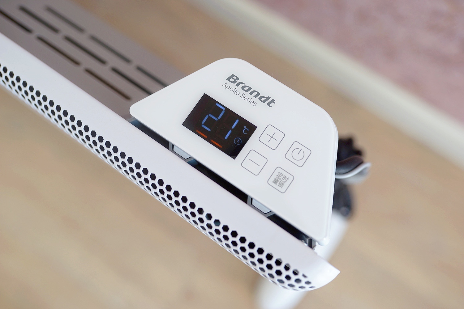 白朗n22取暖器适合多少个平方用,冬天光腿感受