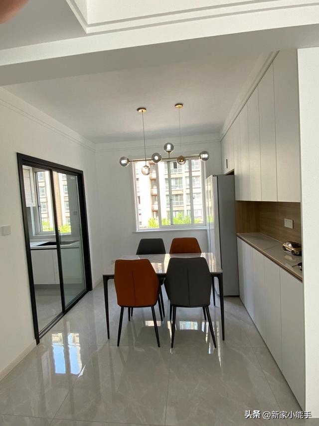 房屋装修设计放什么家具合适,自己装修怎么把家具布置得好看