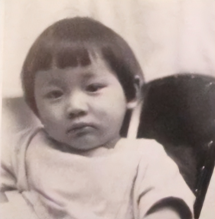 徐志摩逝世后留下唯一儿子,徐志摩幼子彼得