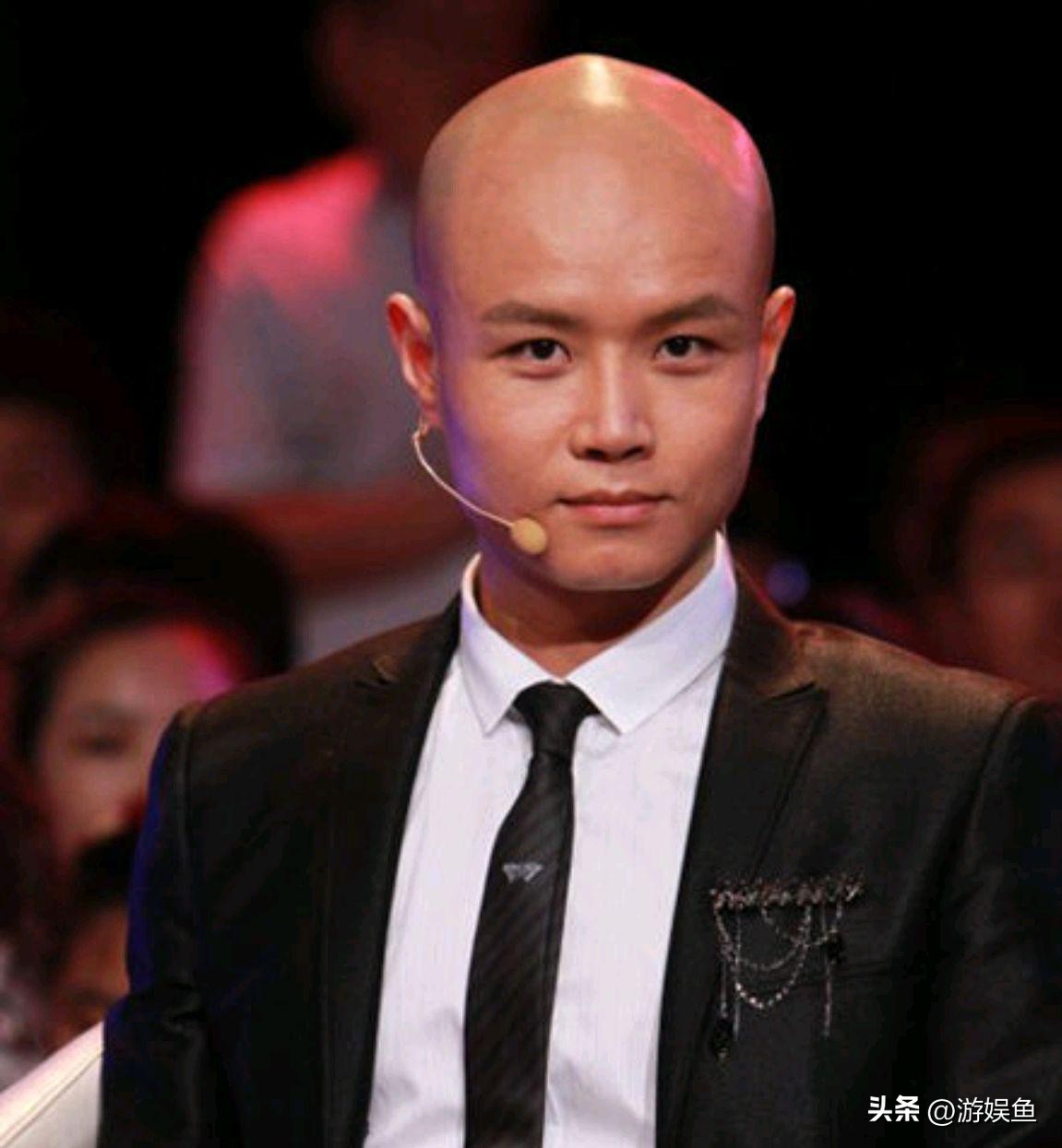 不差钱，乐嘉美国生活滋润，消费能力惊人，开豪车整箱东西买！