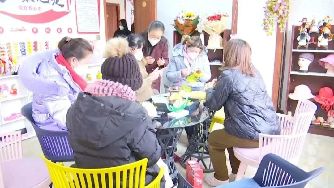 何起凤简介,何起凤