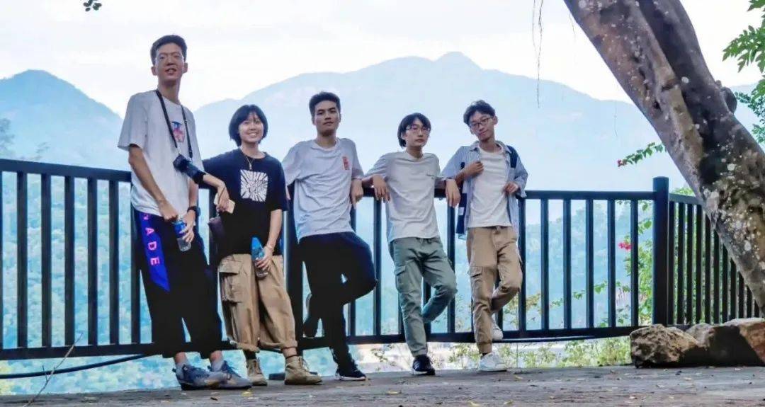 逃离考研考公985大学生疫情后开民宿从投资百万到负债累累