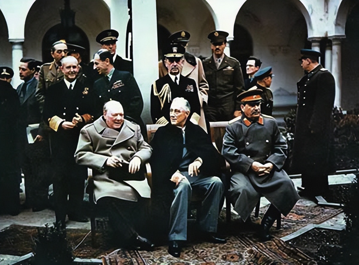 1945年,苏联红军出兵中国东北,是为了抗日还是还是另有所图呢?